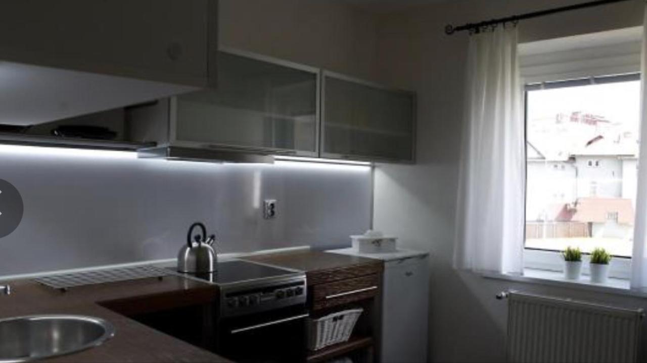 Apartments Centrum Rožnov pod Radhoštěm Buitenkant foto